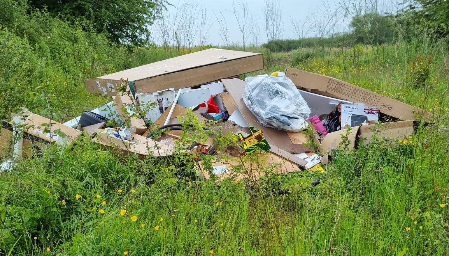 Pair prosecuted for fly tipping offences